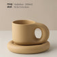 Timeless Elegance - Minimalistische Porseleinen Kop en Schotel Set