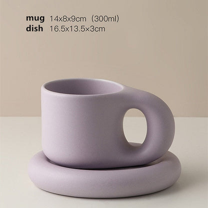Timeless Elegance - Minimalistische Porseleinen Kop en Schotel Set