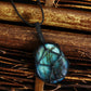 Aris DragonHeart Necklace – Mystieke Labradoriet Sieraad