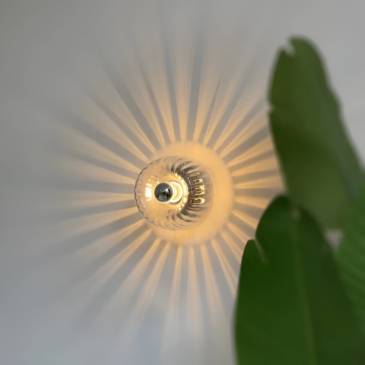 ScandiElegance Wandlamp – Moderne Glazen Verlichting met Bauhaus Charme