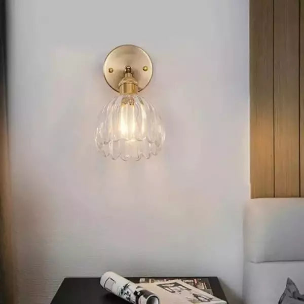 RetroLume – Tulpenvormige Glazen Wandlamp met Vintage Charme