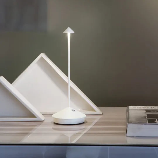 Oplaadbare LED lamp met dimfunctie