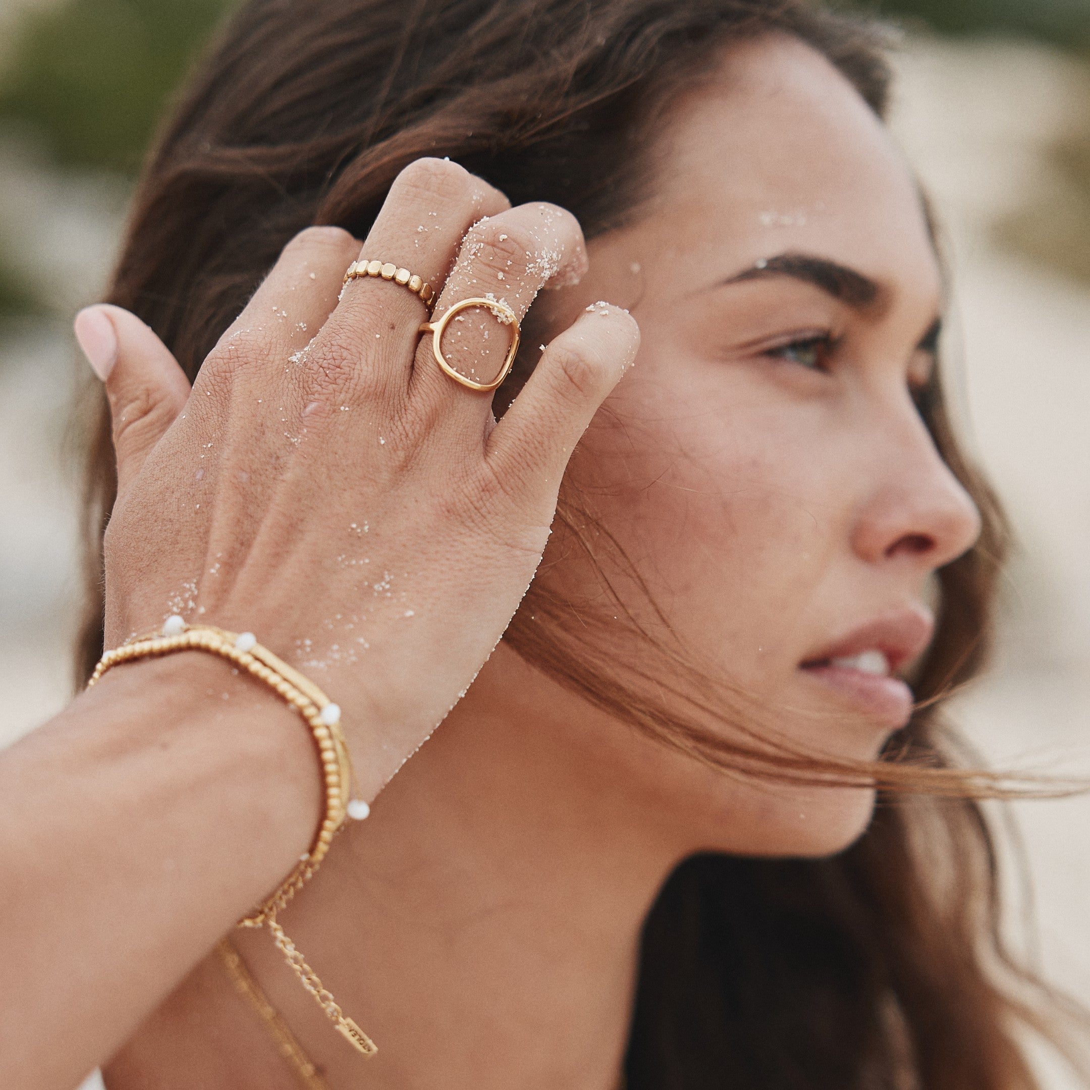 Noa Ovale Ring - Elevate Your Style